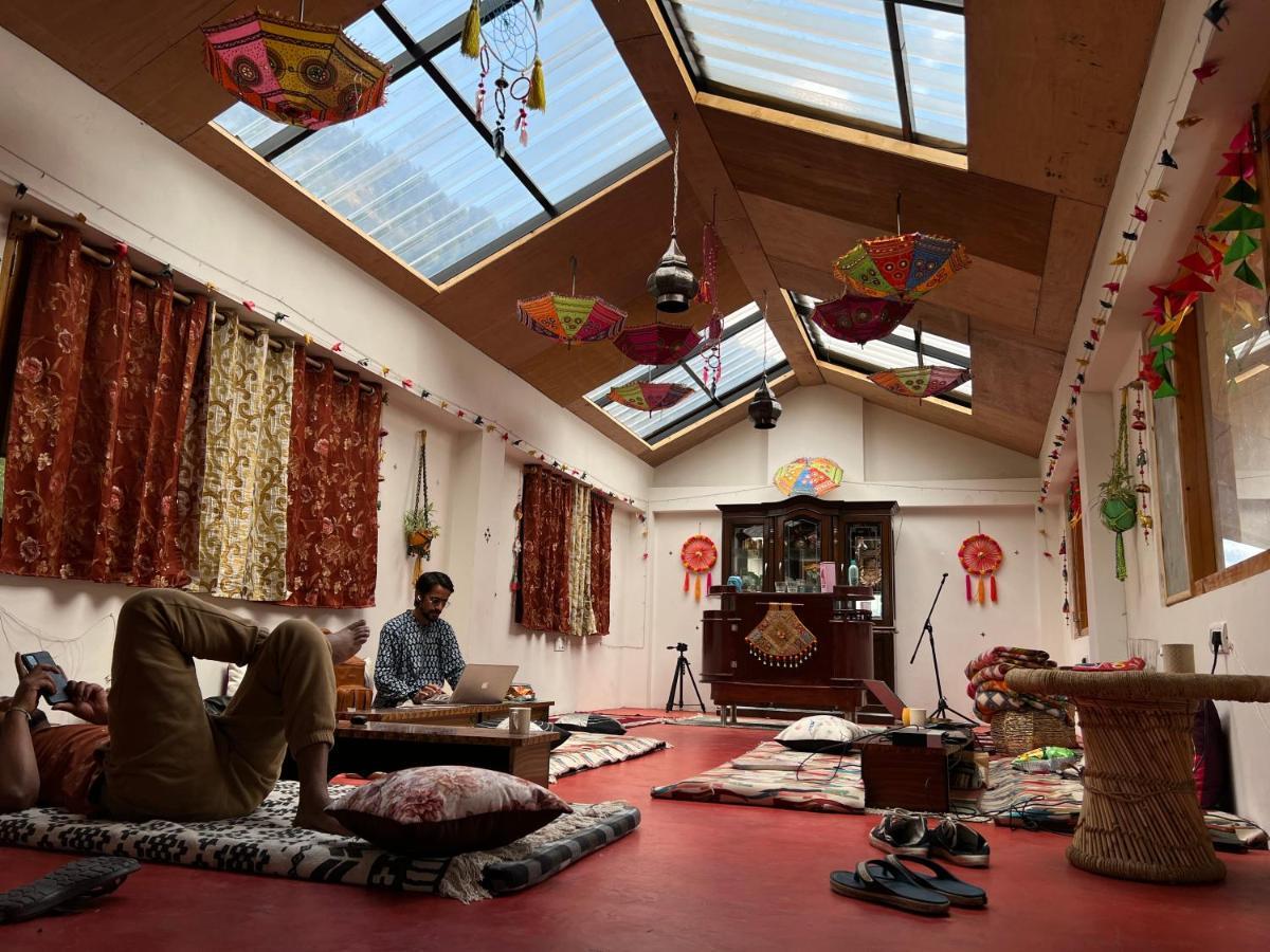 The Homstel Manali Hostel Екстериор снимка